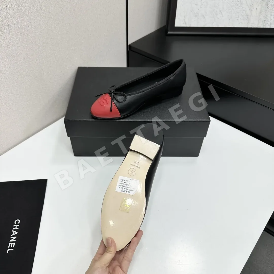 샤넬 클래식 오픈토 슬링백 샌들 상세 이미지 4