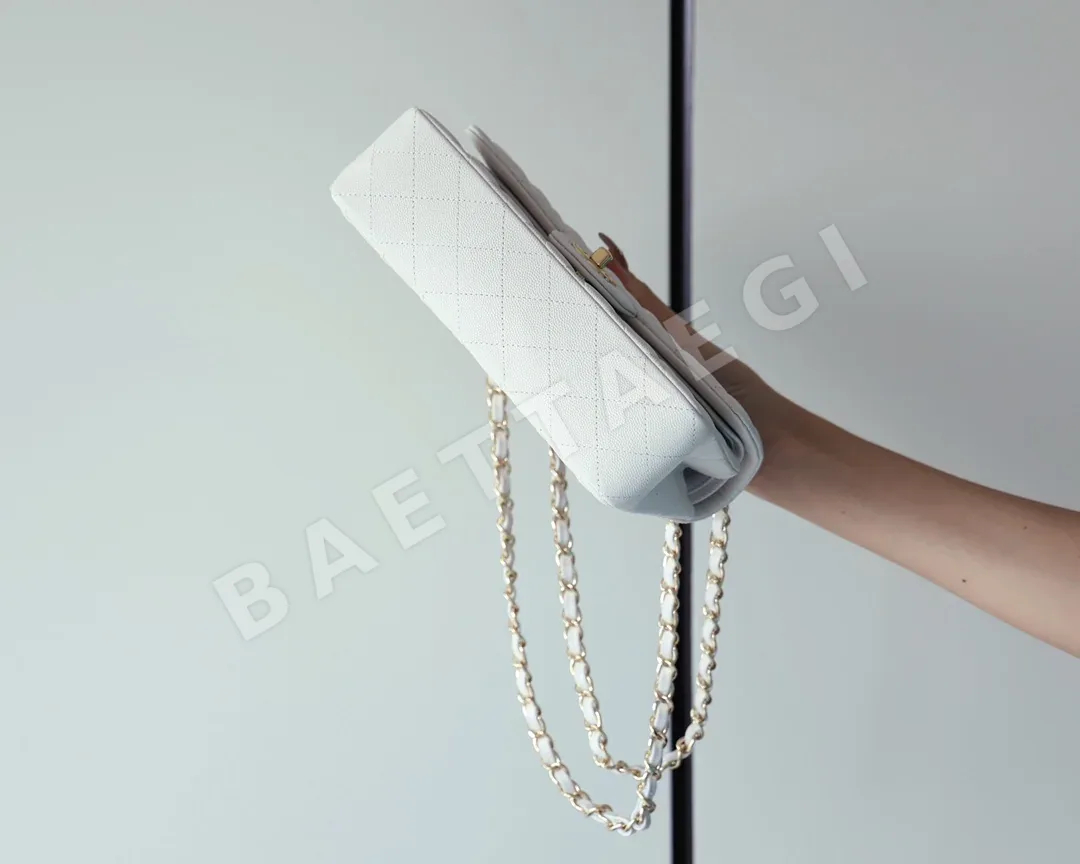 샤넬 하스 페블리 소가죽 가방 A1113 상세 이미지 8