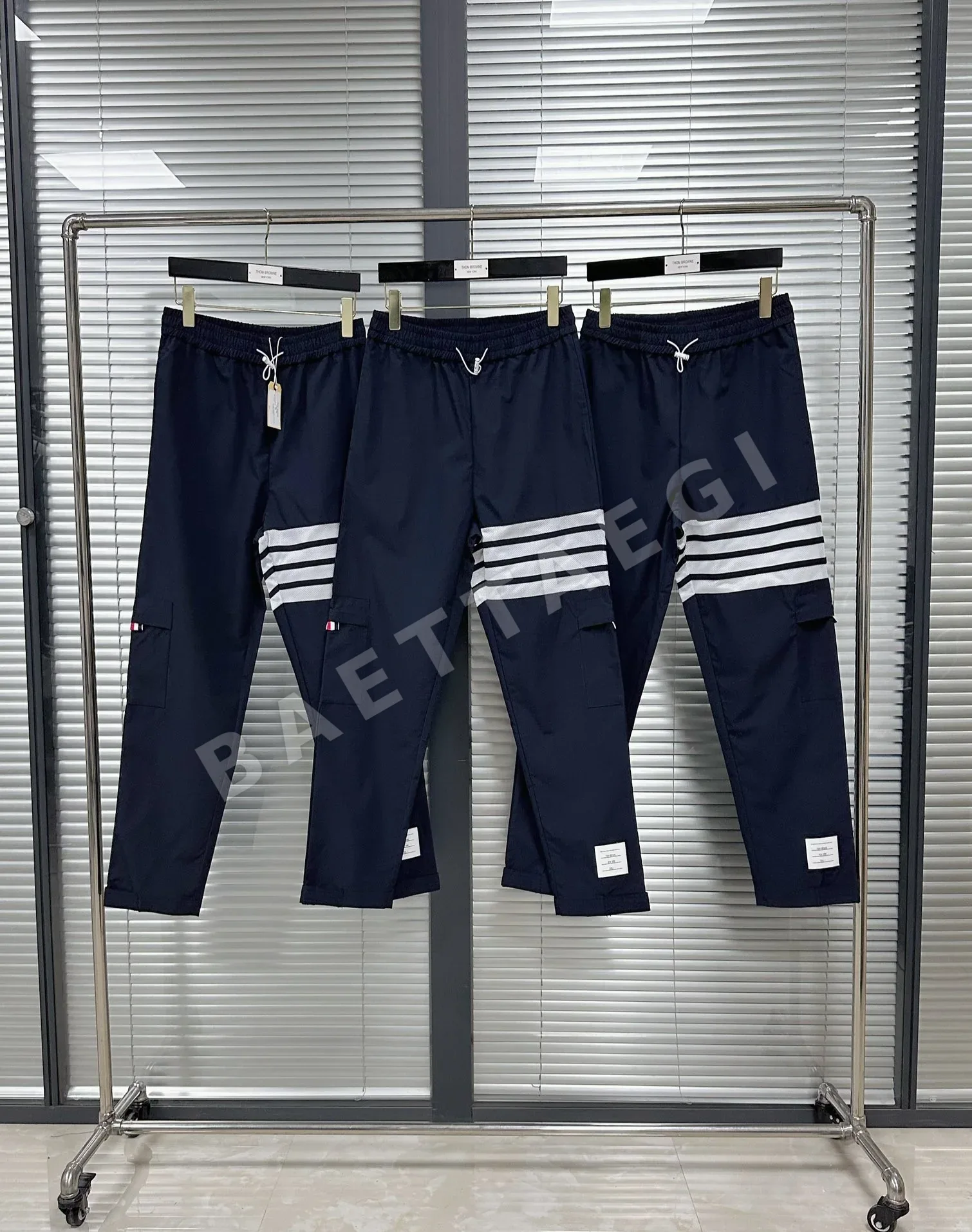 톰브라운 남성 바지 143069 Thom Browne Pants 상세 이미지 1