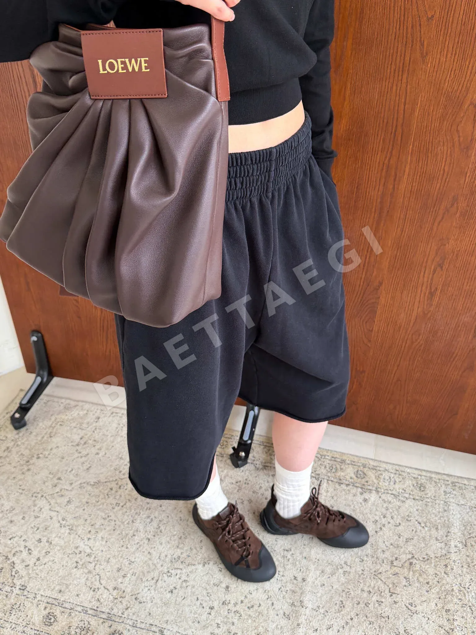 셀린느 자수 로고 워시드 면 반바지 상세 이미지 16