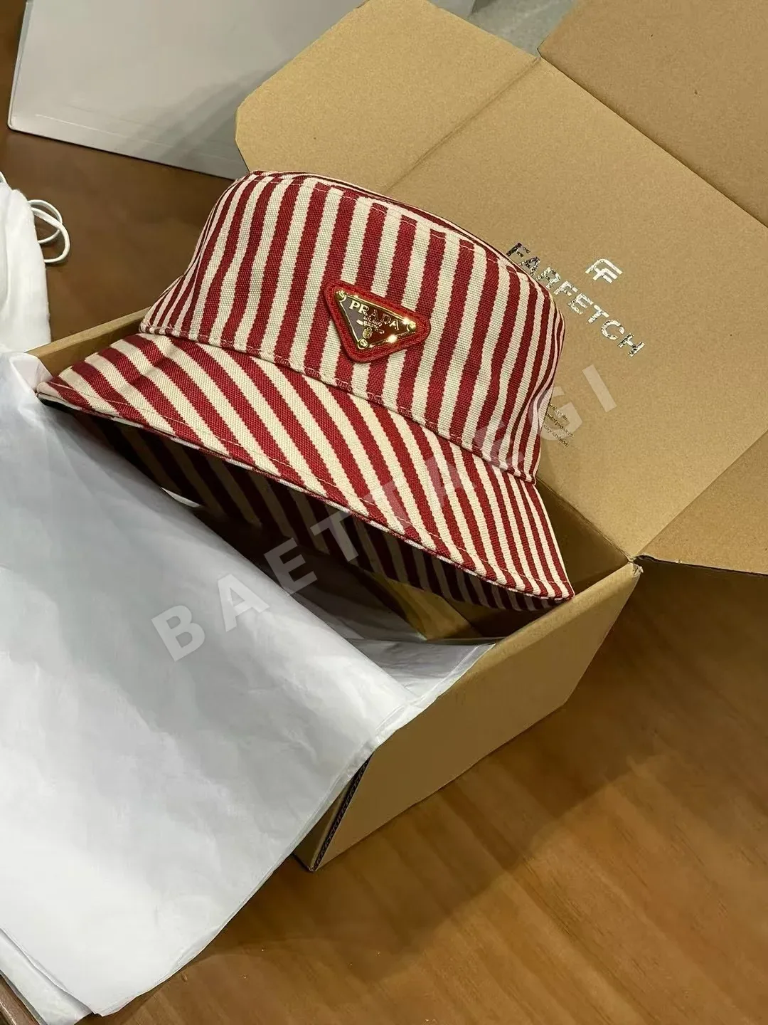 프라다 스트라이프 버킷햇 상세 이미지 3