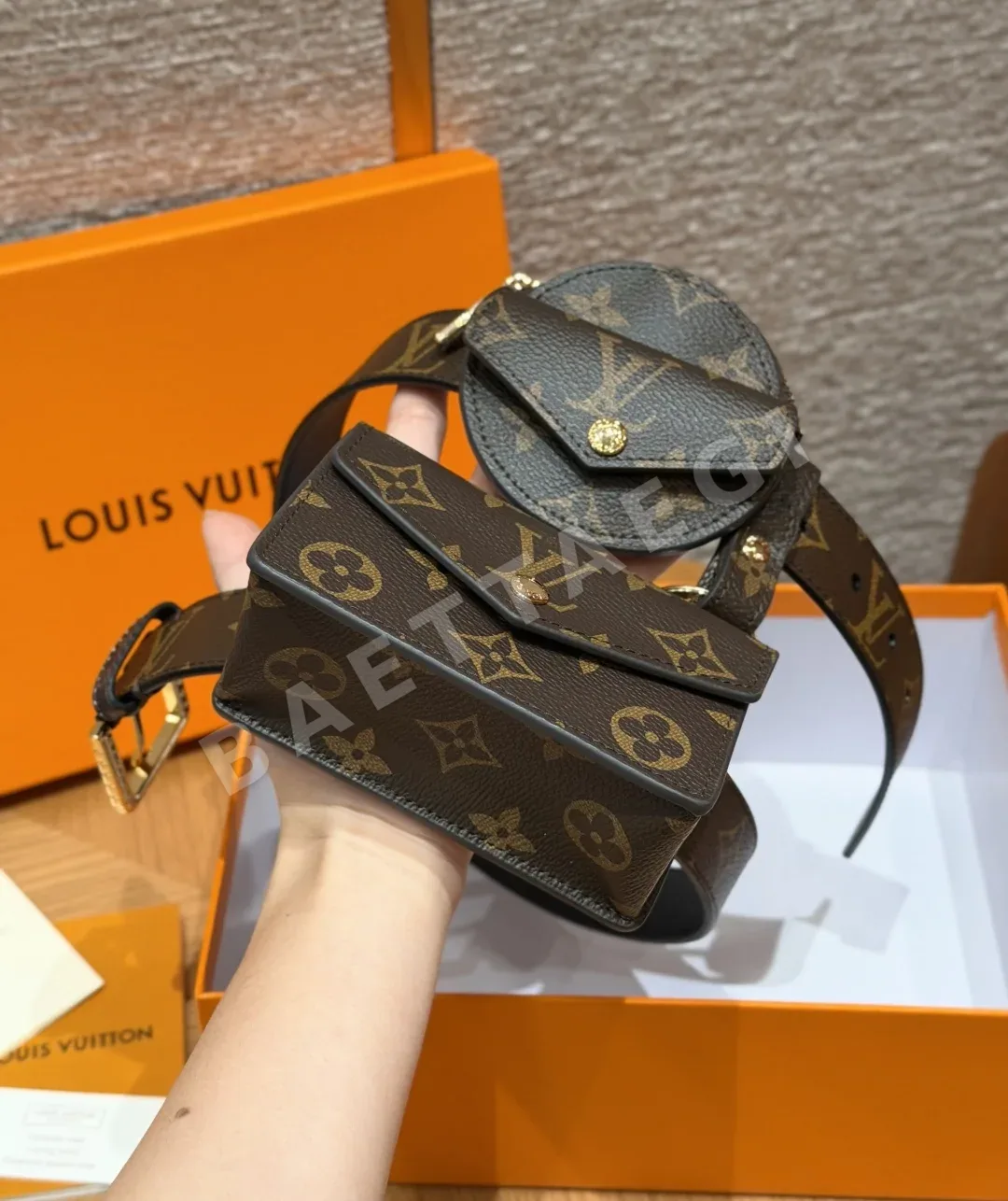 루이비통 모노그램 캔버스 벨트 상세 이미지 2