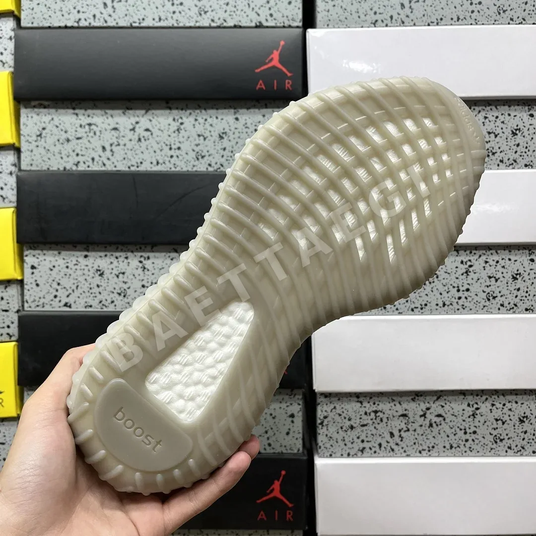 아디다스 [XQ] 이지 부스트 350 V2 FX9017 200787 Adidas Yeezy Boost 350 V2 Tail Light 상세 이미지 3