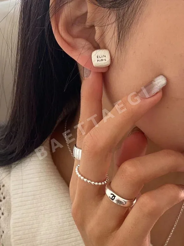 셀린느 귀걸이 69281 Celine Earrings