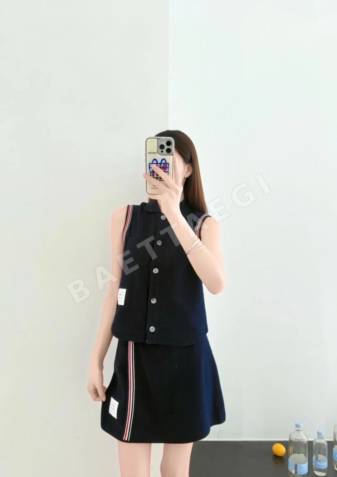 톰브라운 컬러 블록 리본 미디 스커트 121689