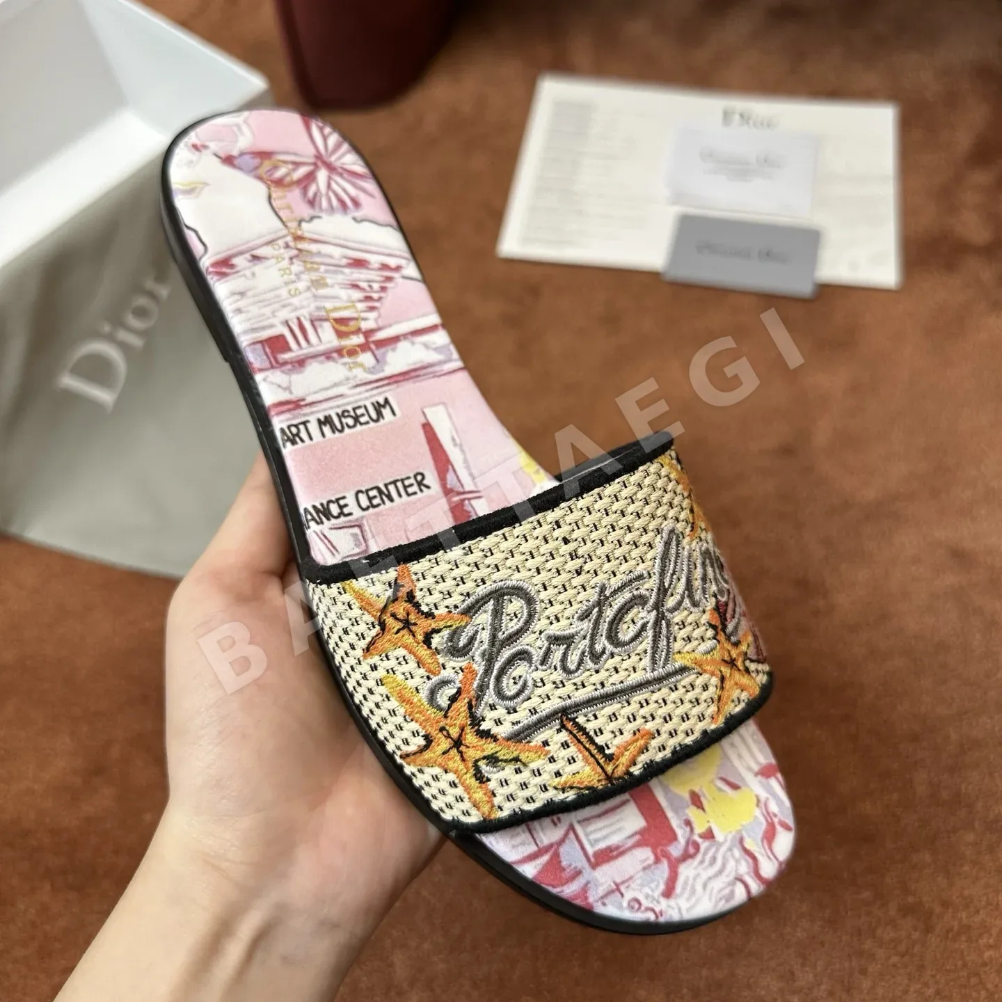 디올 로고 자수 캔버스 플랫 샌들 상세 이미지 4