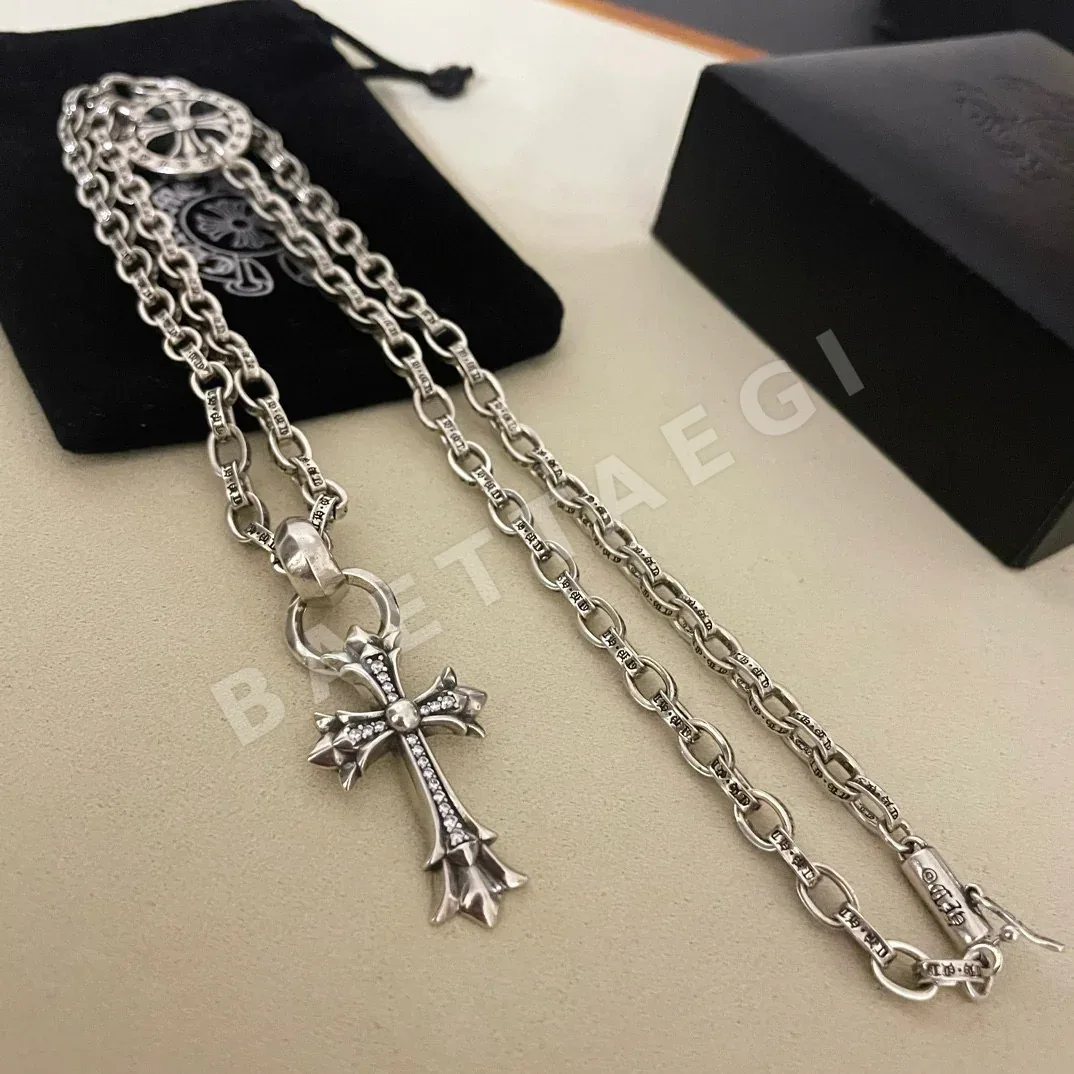 크롬하츠 클래식 레터 크로스 목걸이 상세 이미지 5