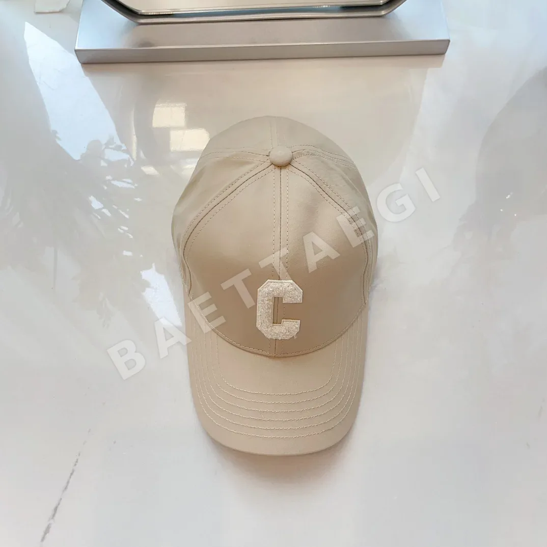 셀린느 밀크티 컬러 야구모자 83532