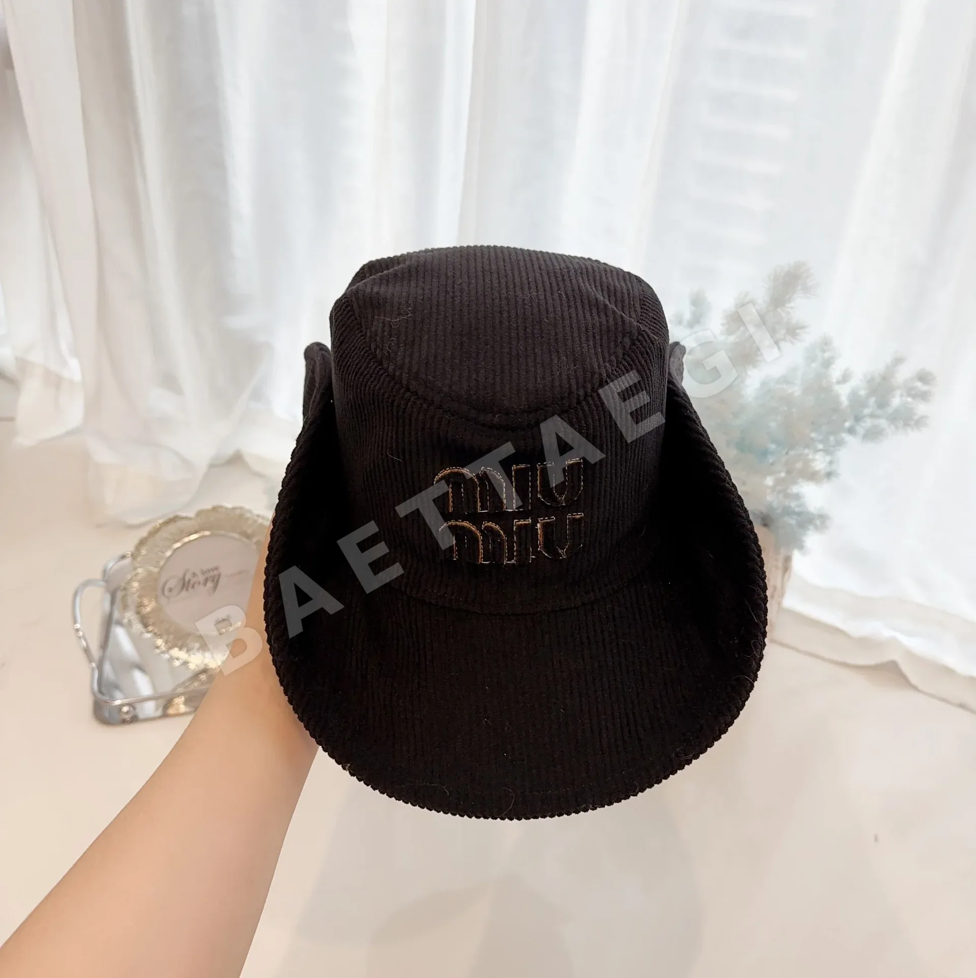 미우미우 모자 81154 Miu Miu Cap 상세 이미지 8