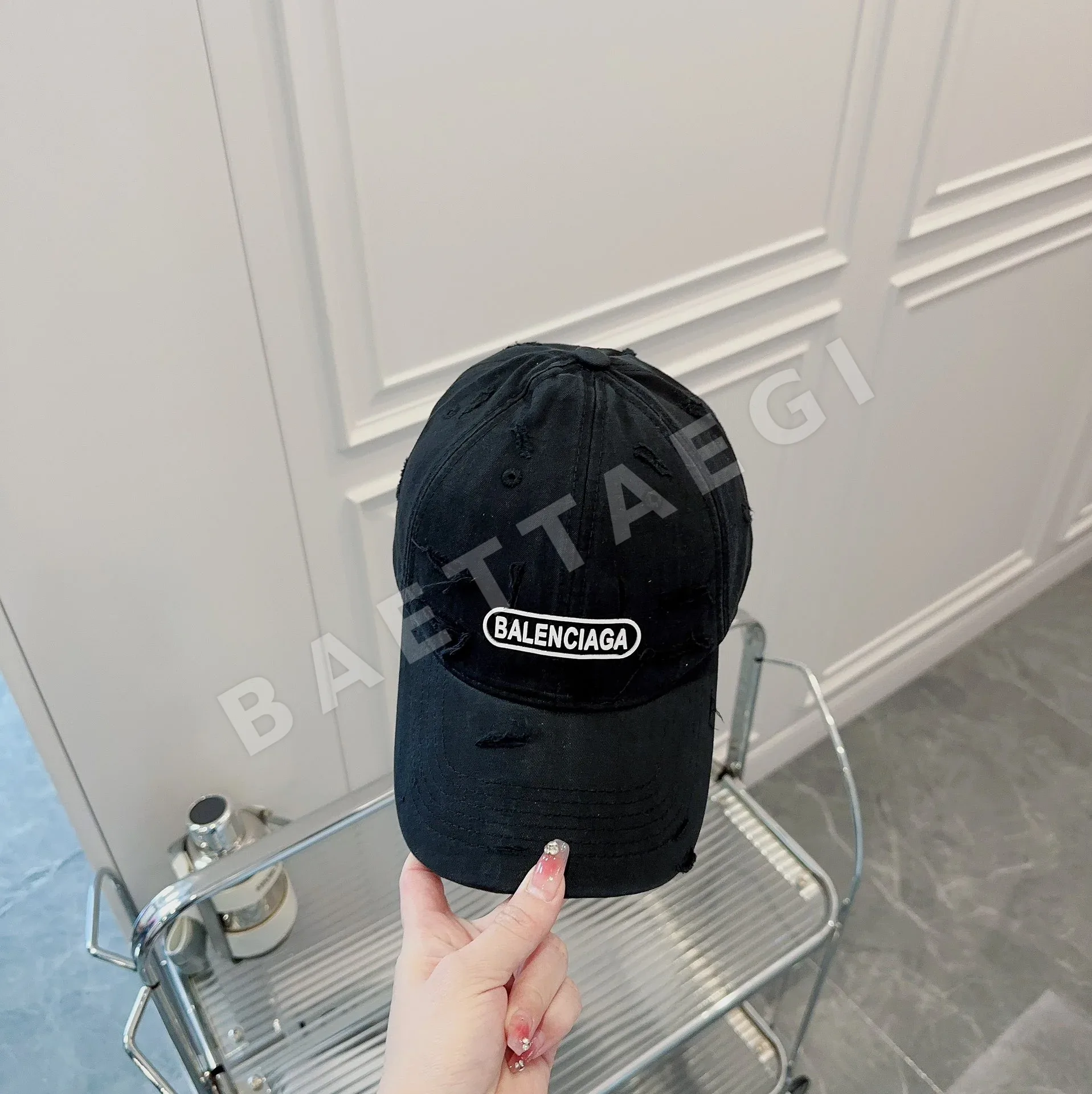 발렌시아가 데미지 가공 면 야구모자 상세 이미지 2