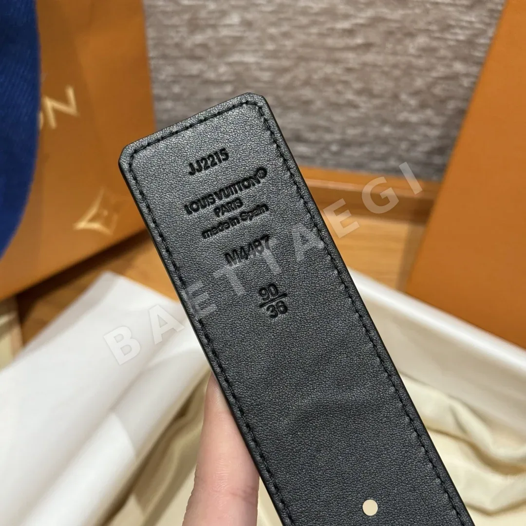 루이비통 모노그램 섀도우 리버시블 가죽 벨트 상세 이미지 9