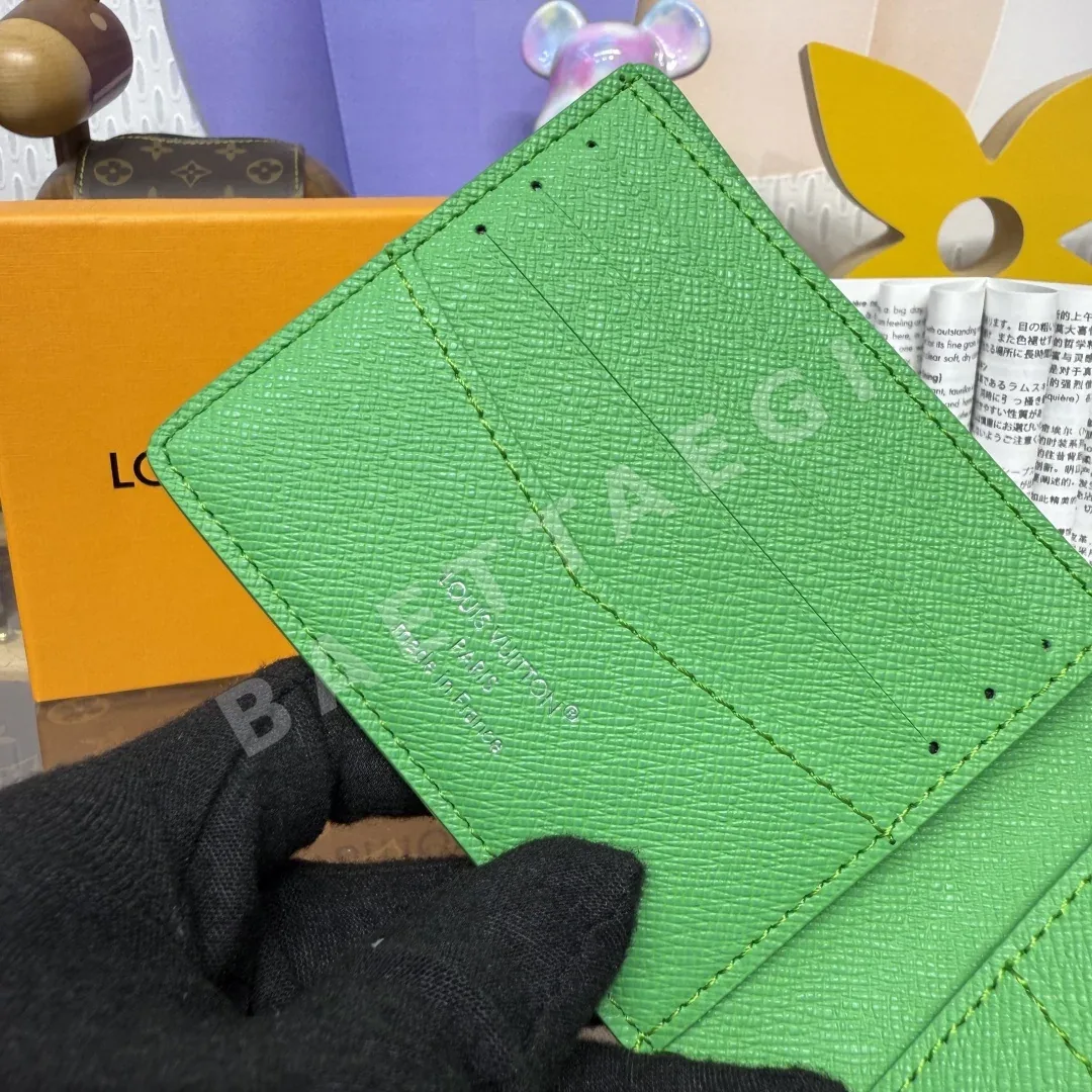루이비통 컬러 모노그램 캔버스 슬림 지갑 상세 이미지 7