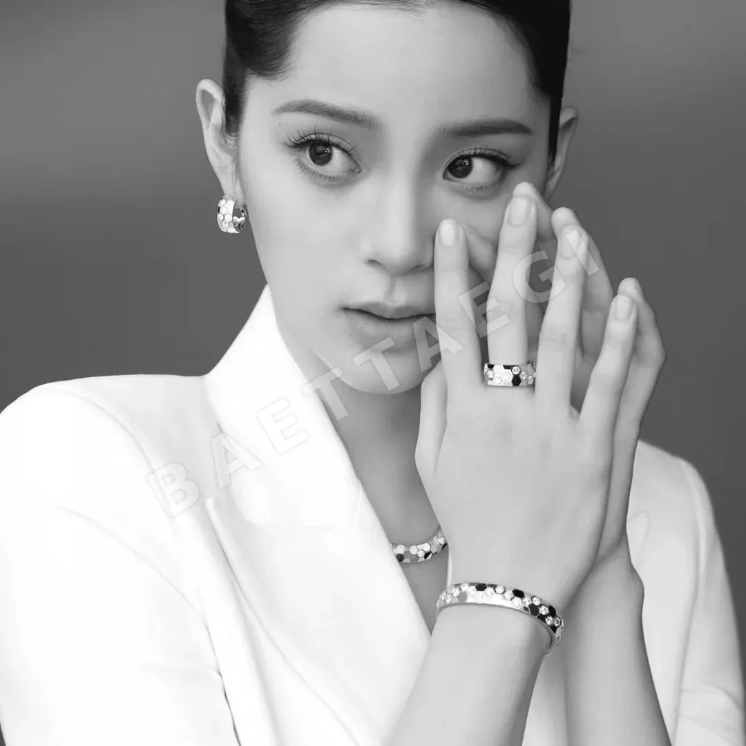 쇼메 허니컴 다이아몬드 와이드 반지 상세 이미지 6