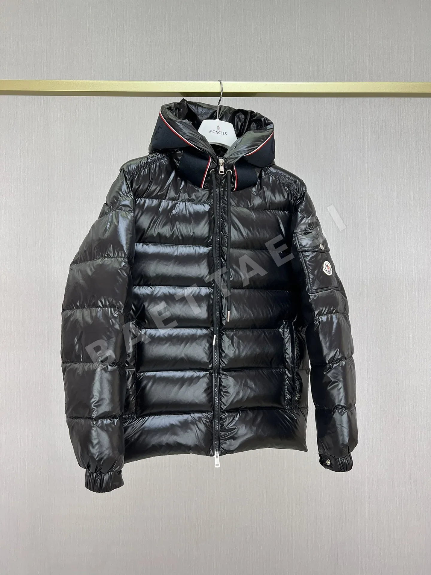 몽클레르 파반 후드 숏 패딩 재킷 상세 이미지 2