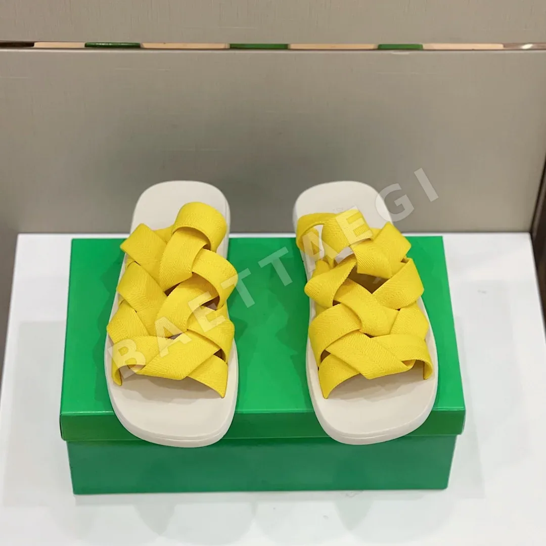 보테가베네타 뉴우븐 남성 슬리퍼 152452