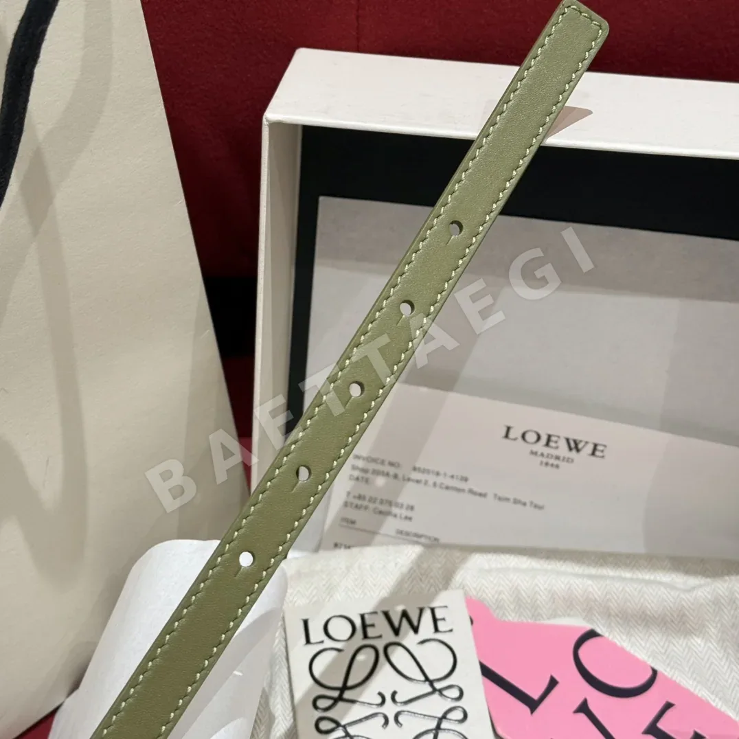로에베 기하학 무늬 소가죽 벨트 상세 이미지 8