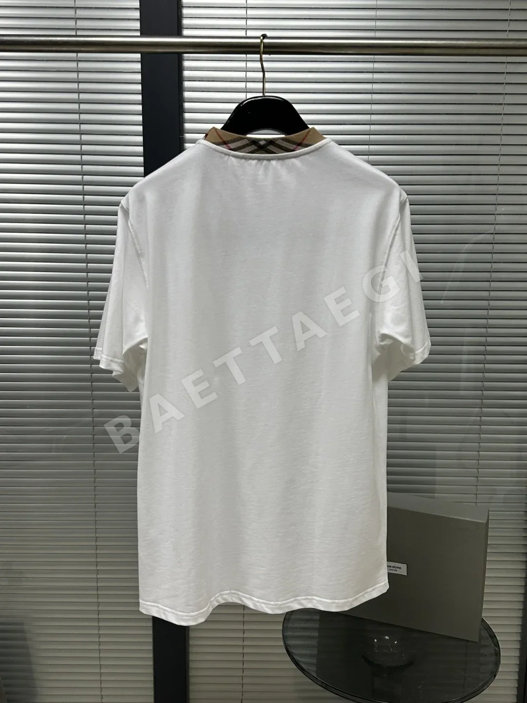 버버리 체크 라운드넥 남성 반팔 티셔츠 상세 이미지 3