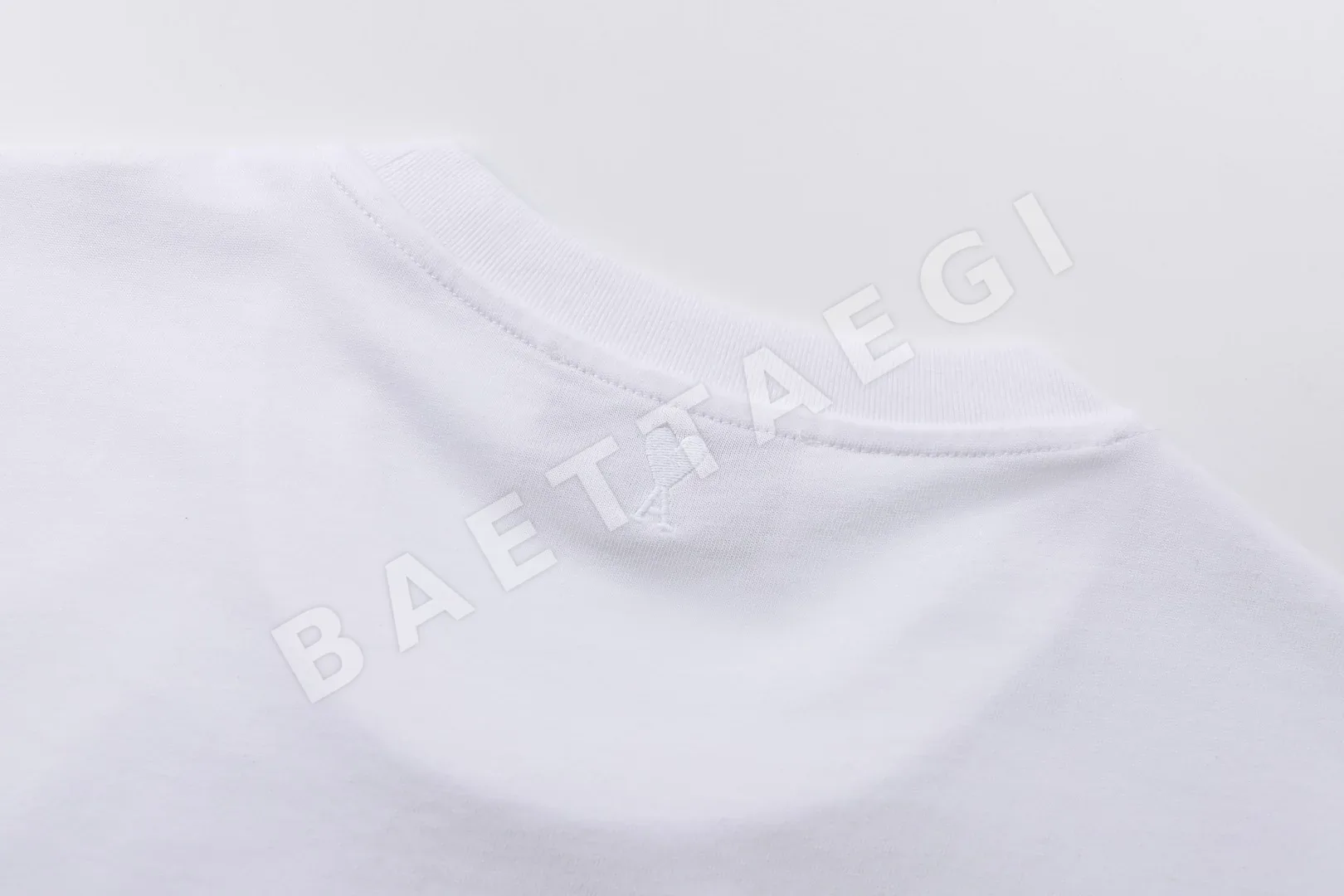 아미 메모라벨 자수 반팔 티셔츠 상세 이미지 4