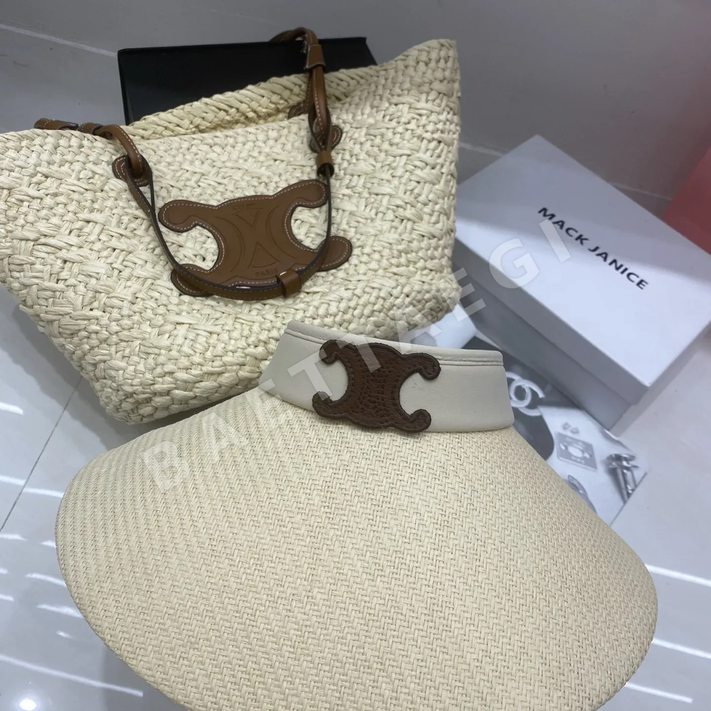 셀린느 직조 플랫 캡 상세 이미지 3
