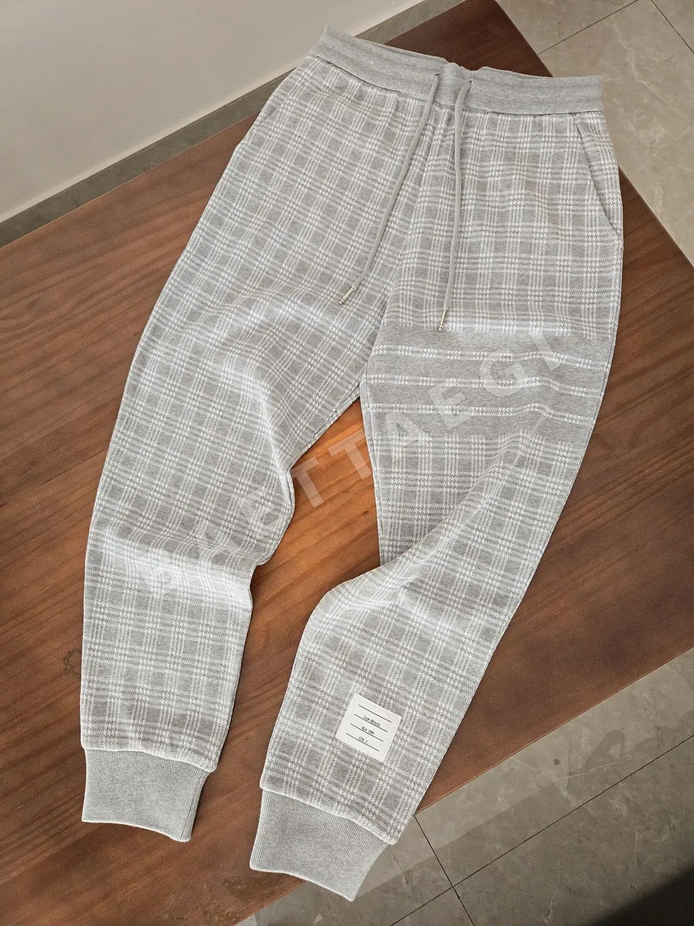 톰브라운 체크 바지 5475