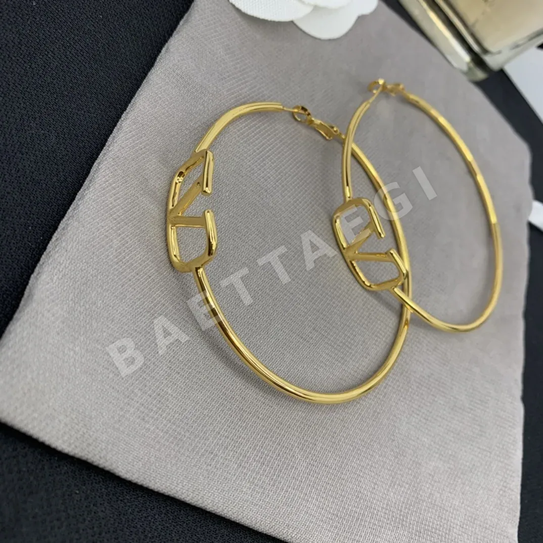 발렌티노 후프 귀걸이 63551