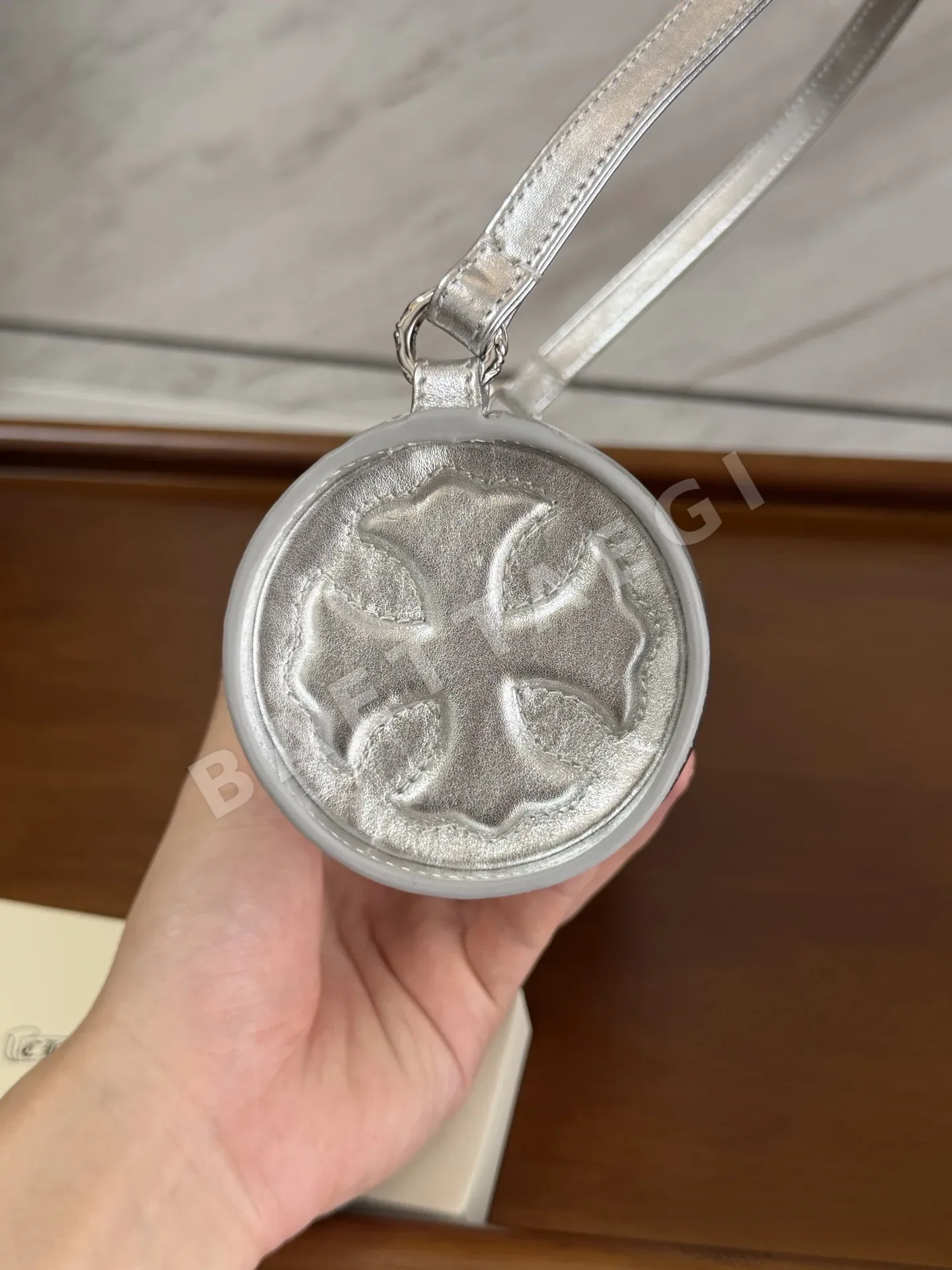 크롬하츠 레이즈 실버 펜홀더 가방 상세 이미지 6