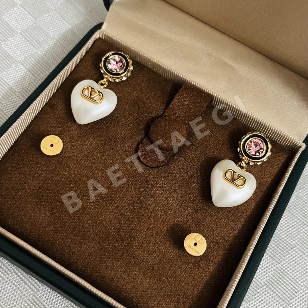 발렌티노 심플 디자인한 귀걸이 상세 이미지 10