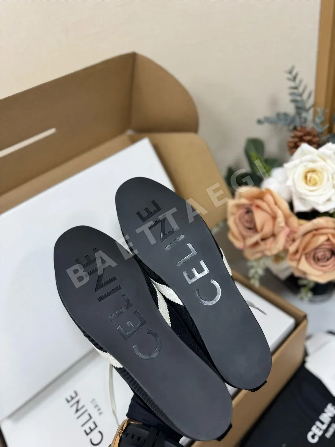 셀린느 컬러블록 레이스업 플랫 신발 상세 이미지 7