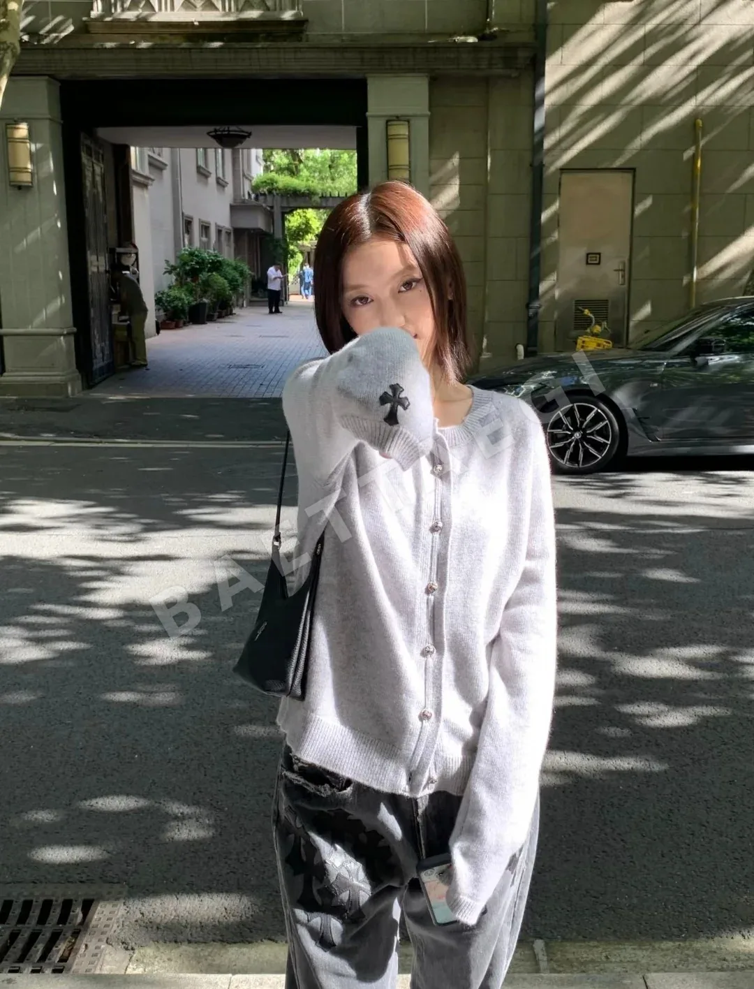 크롬하츠 가죽 십자가 장식 캐시미어 가디건 상세 이미지 17