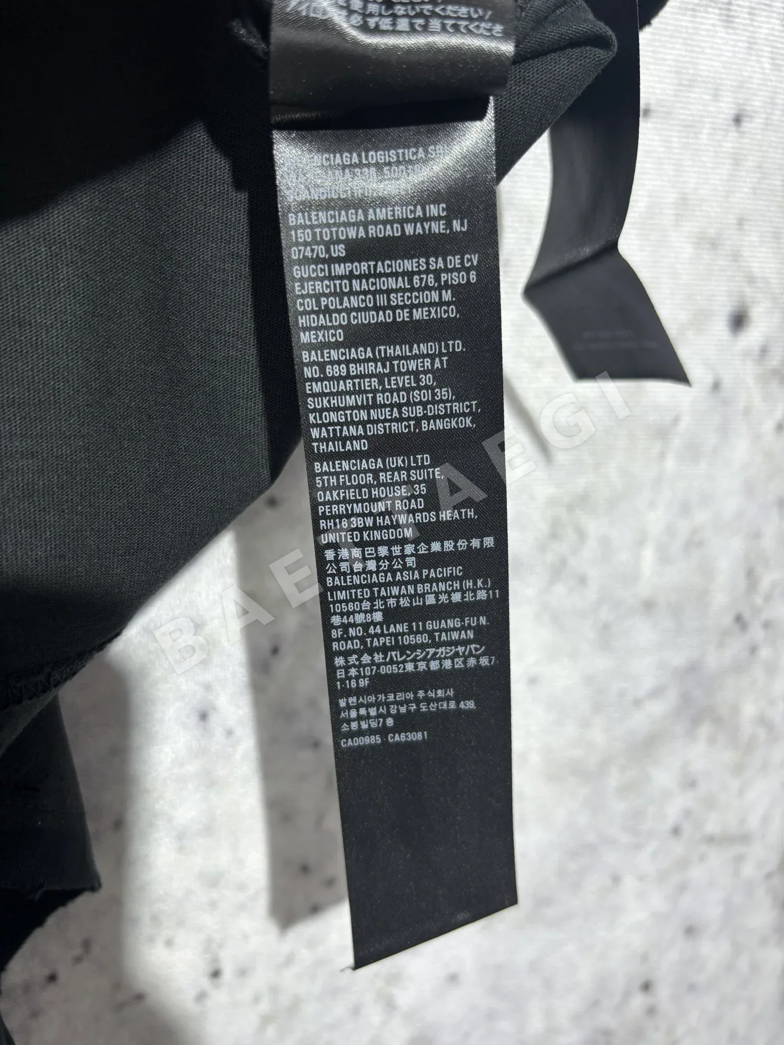발렌시아가 남여공용 반팔 상세 이미지 18