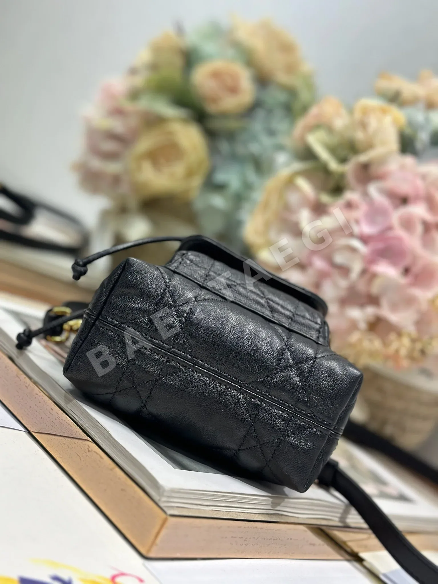 디올 카로 버킷백 미니 가방 상세 이미지 7