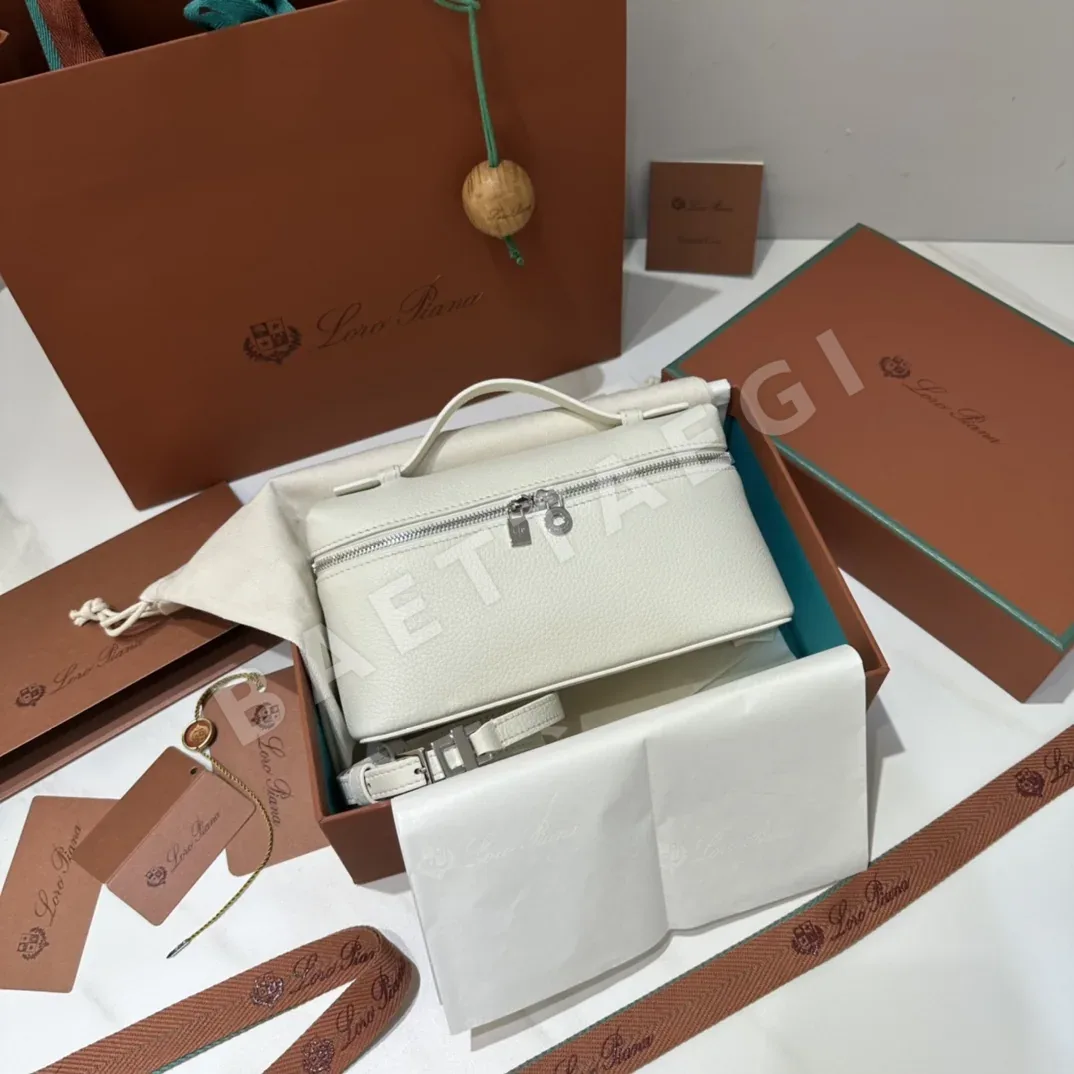 로로피아나 밀크화이트 L19 핸드백 191284