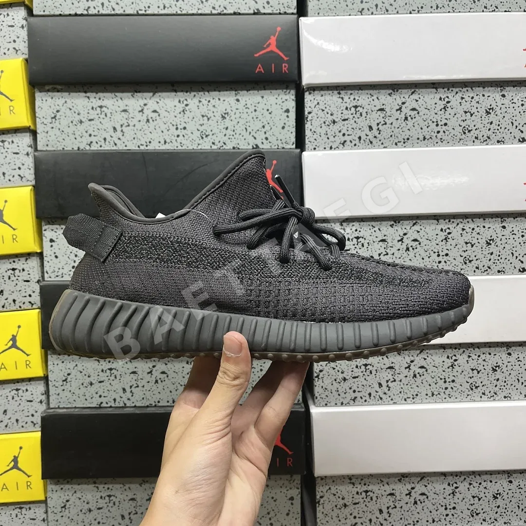 아디다스 [R] 이지 부스트 350 V2 FY4176 200751 Adidas Yeezy Boost 350 V2 상세 이미지 4