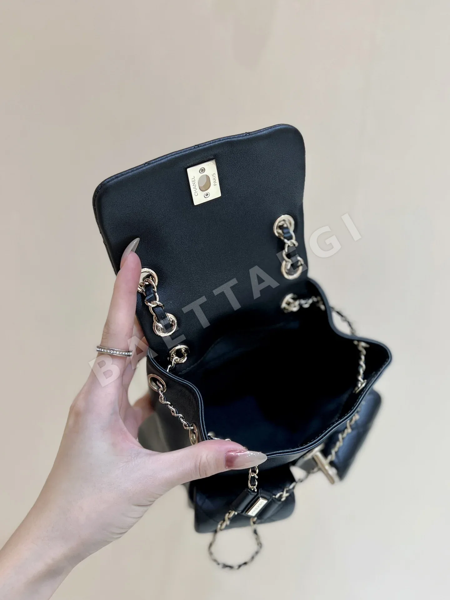 샤넬 개구리 더블 린넨 백팩 A92993 상세 이미지 6