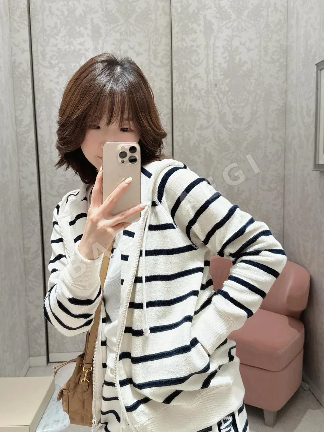 디올 네이비 스트라이프 후드 가디건 상세 이미지 7