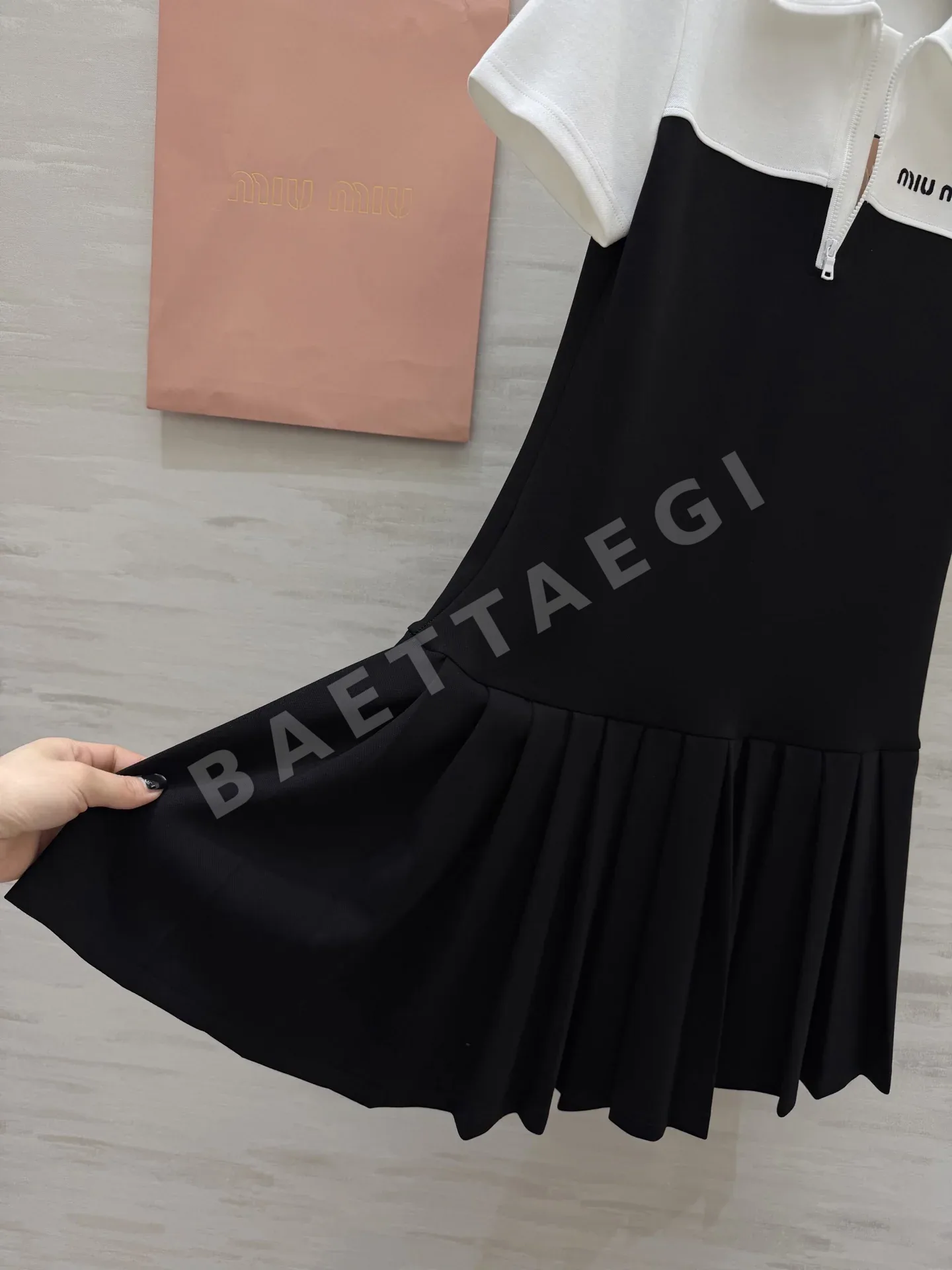 미우미우 프레피 프릴 스커트 원피스 상세 이미지 9