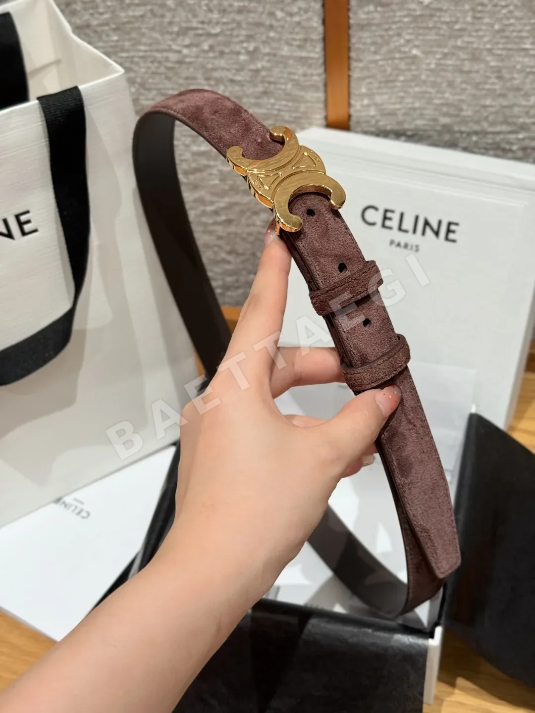 셀린느 TRIOMPHE 스웨이드 소가죽 벨트 상세 이미지 3