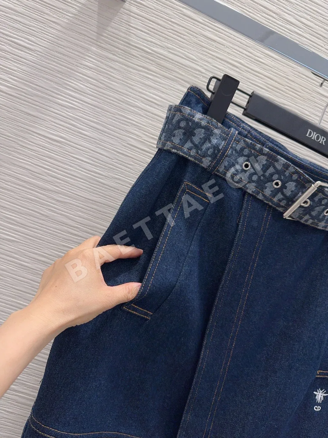 디올 여성 발효 워시 데님 바지 상세 이미지 3