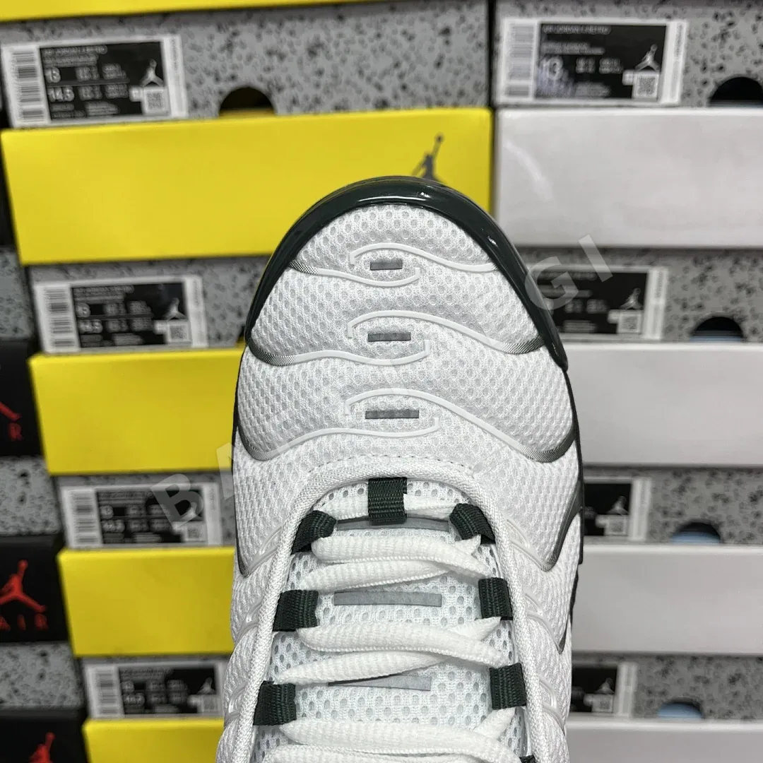 나이키 [DF] 에어 맥스 플러스 블랙 그린 FV6057-100 201066 Nike Air Max Plus 상세 이미지 6