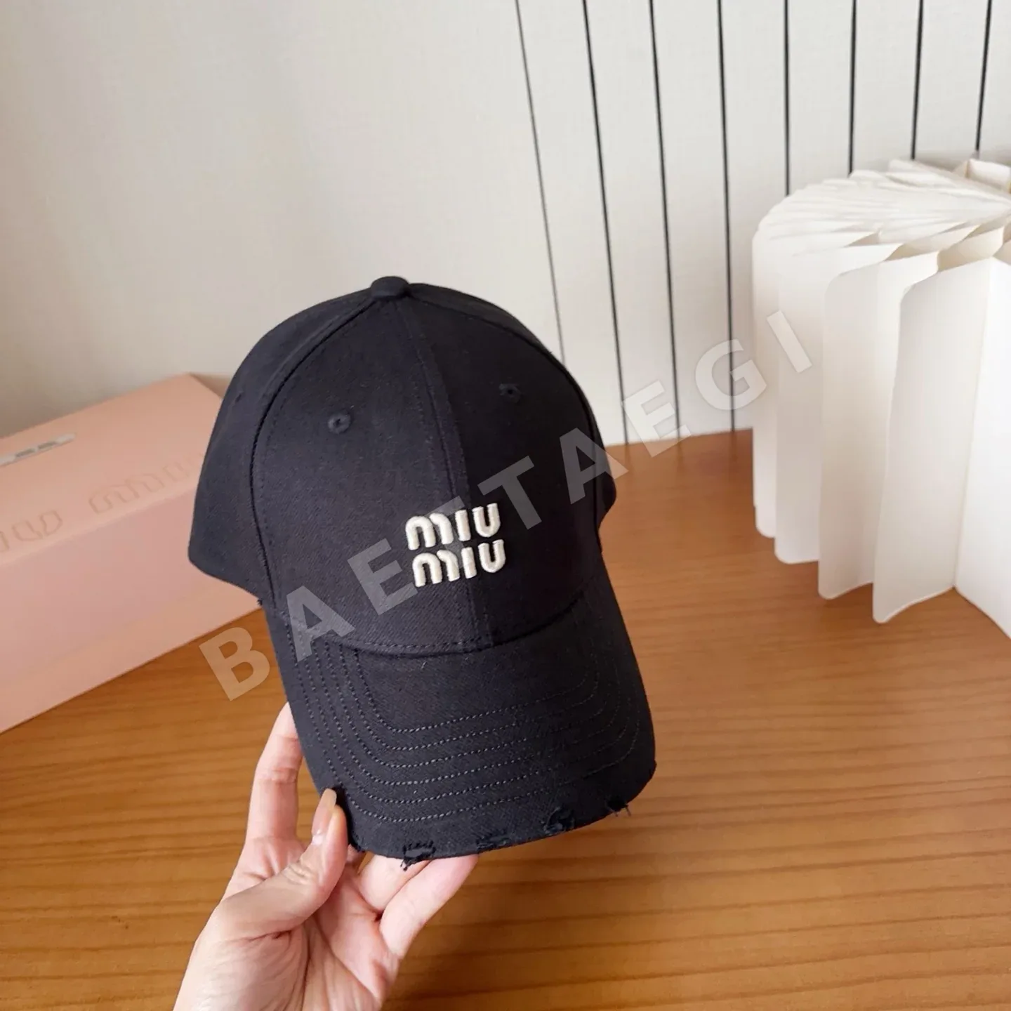미우미우 모자 80858 Miu Miu Cap 상세 이미지 4