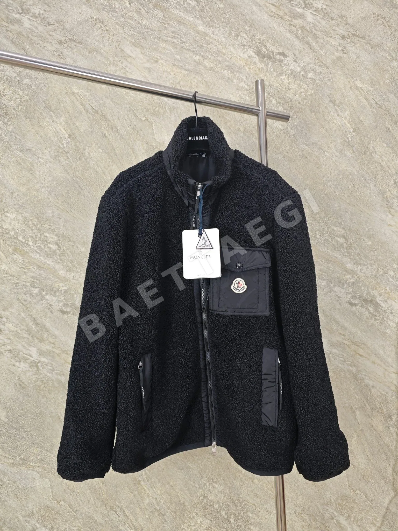 몽클레르 테디 집업 스웨트셔츠 포켓 블랙 - 25FW 158192